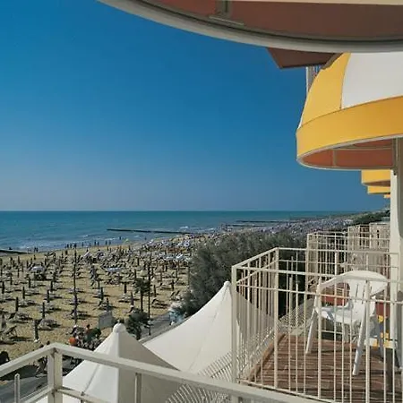 Hotel Montecarlo 4*